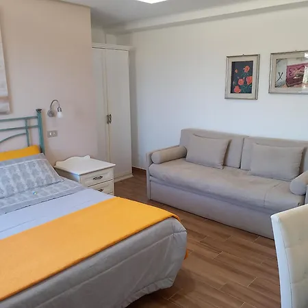 فندق مبيت وإفطار Letizia 4*