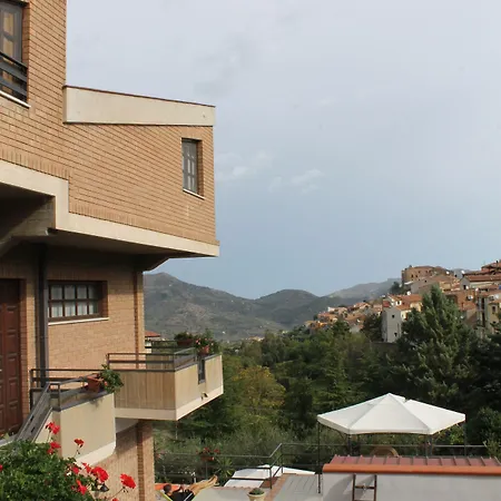 Letizia فندق مبيت وإفطار