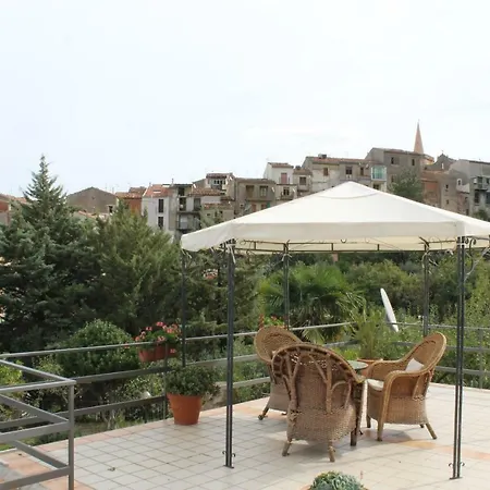 Letizia كاستلبونو