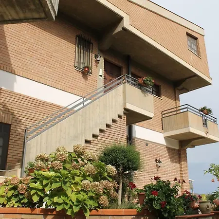 Letizia 3* Castelbuono (Sicily)