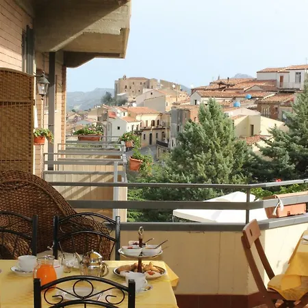 Letizia 3* Castelbuono (Sicily)