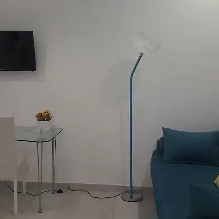Letizia קסטלבונו